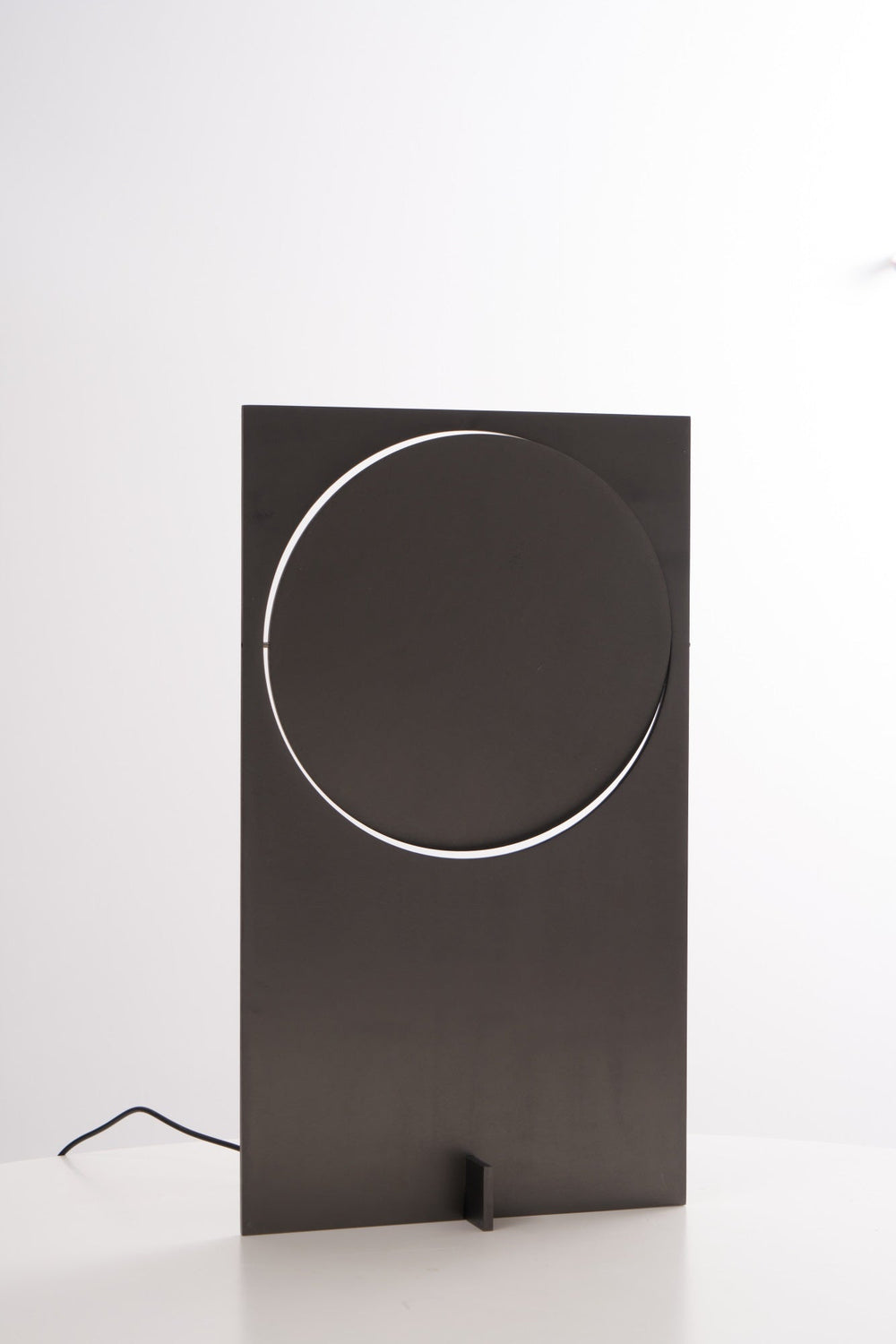 Axis Rotating Disc Table Lamp