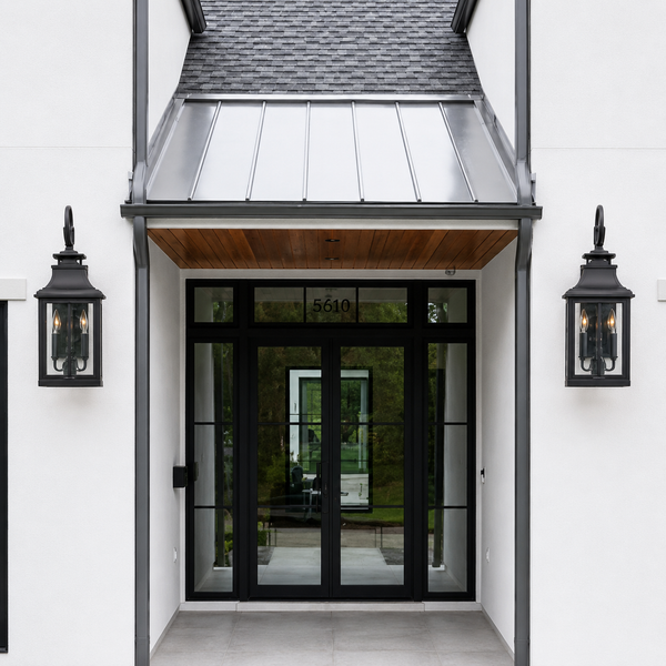 Obsidian Glass Wall Lantern – Outdoor Wall Light