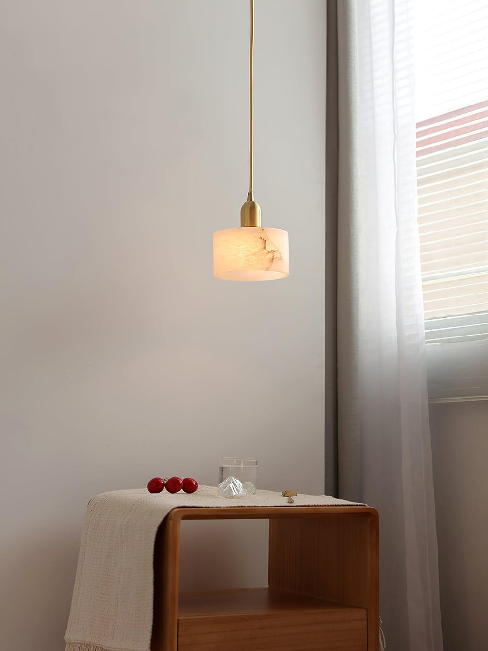 Odyssey Alabaster Pendant Light – Geometric Stone Radiance