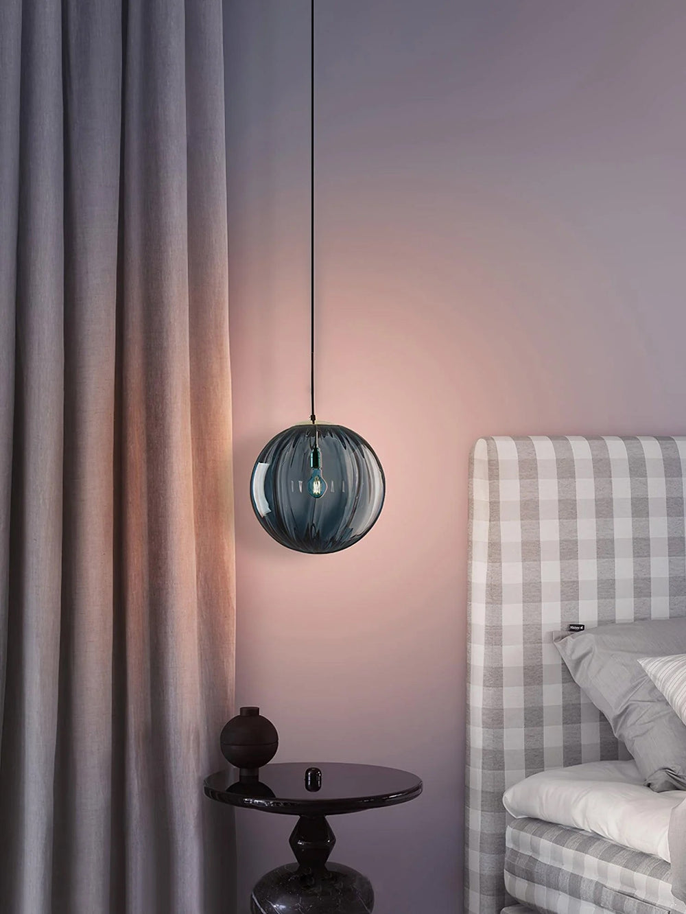 Paola Pendant Light – Mouth-Blown Glass Globe
