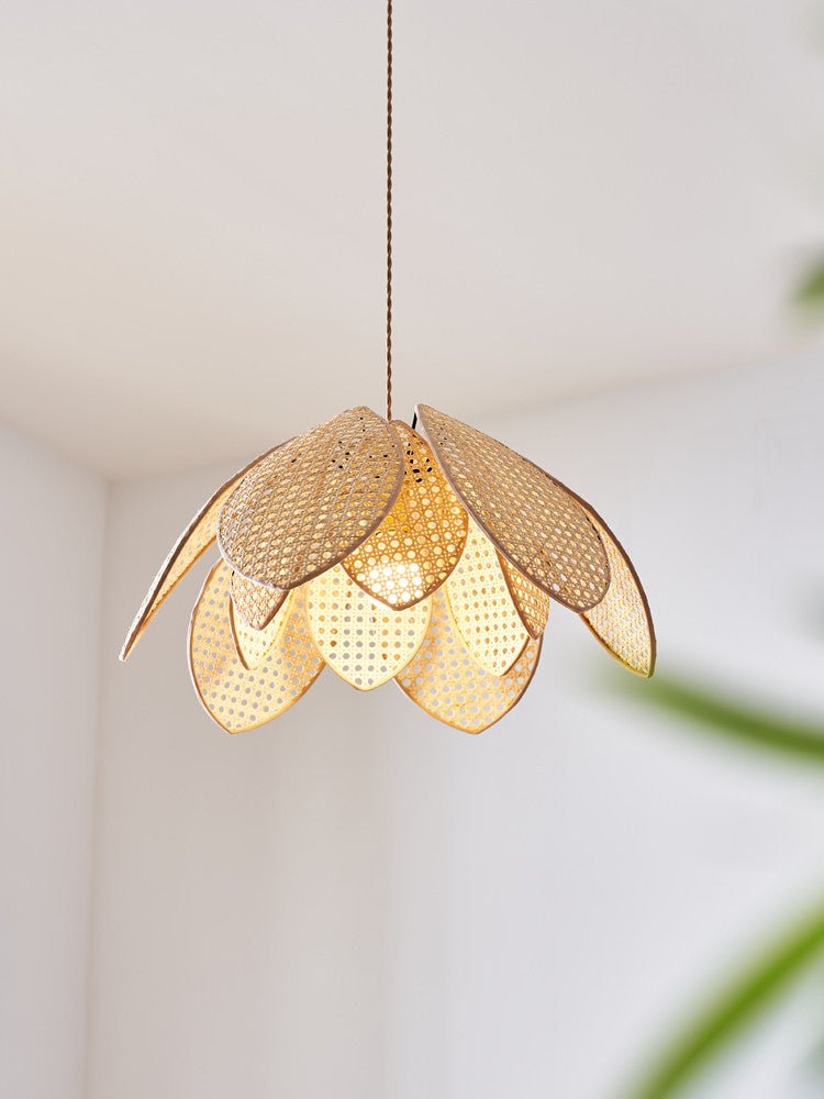 Rattan Lotus Pendant Lamp