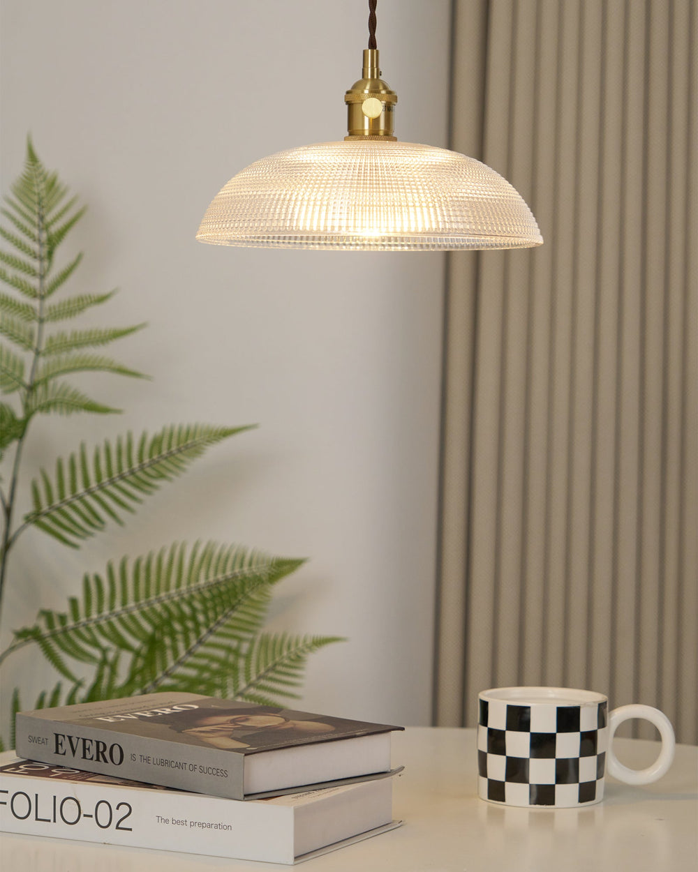 Ribbed Spiral Glass Ceiling Pendant – Polished Brass Dome