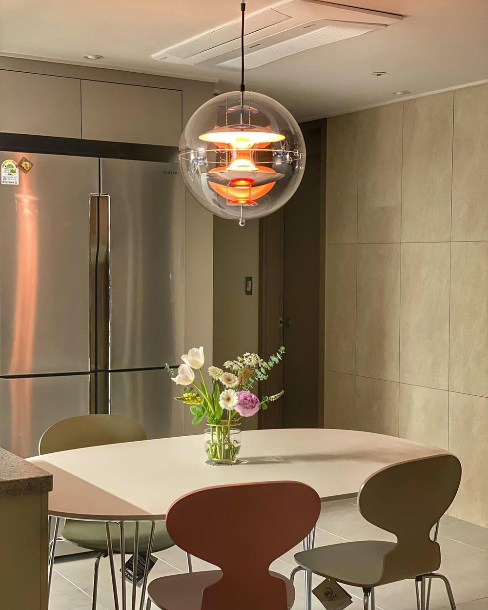 Round Sphere Pendant Lamp – Globe Glass Ceiling Light