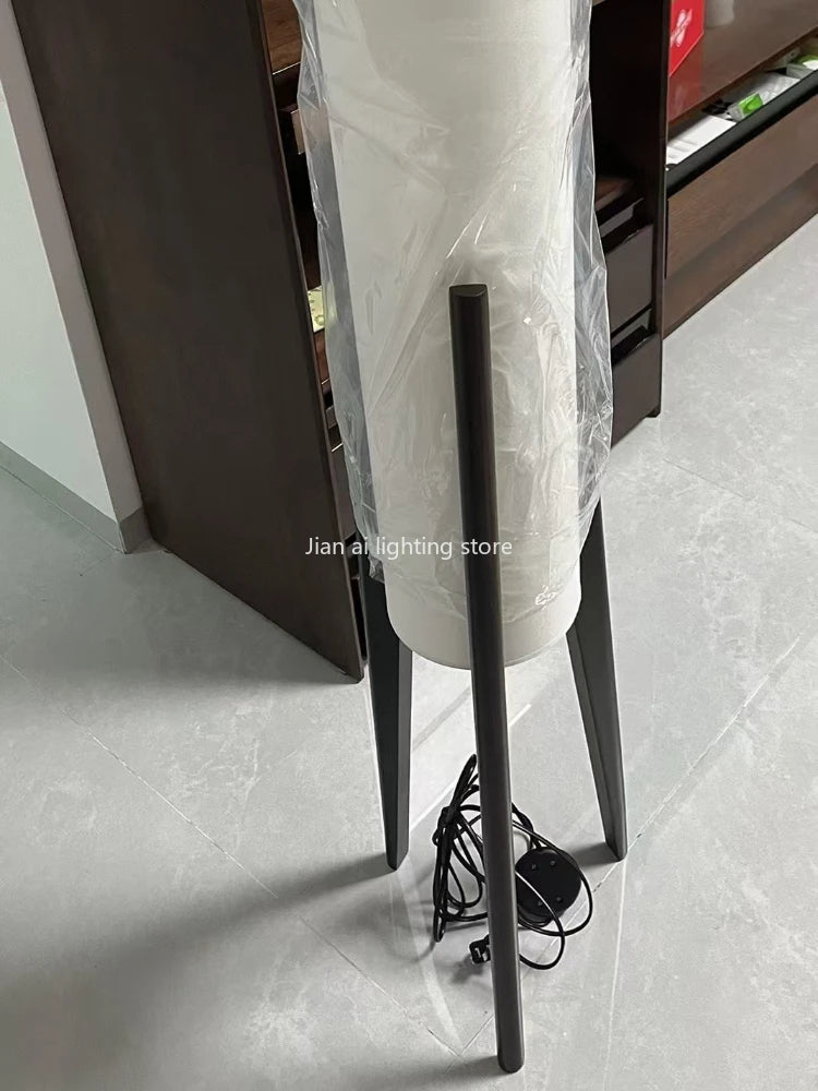 Kizuna Walnut Arc Floor Lamp – Japanese Wabi-Sabi Solid