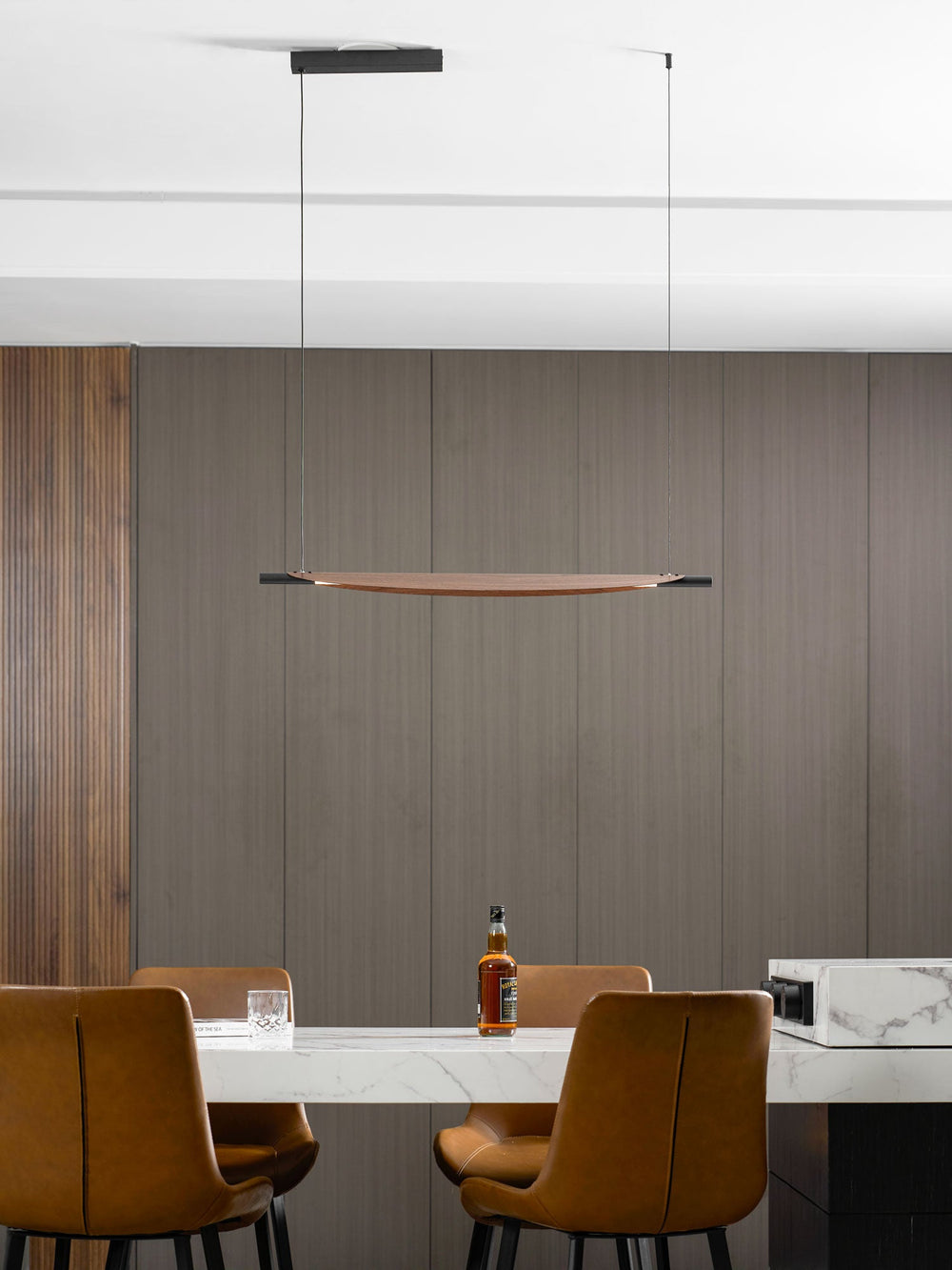 Sleek Board Pendant Lamp