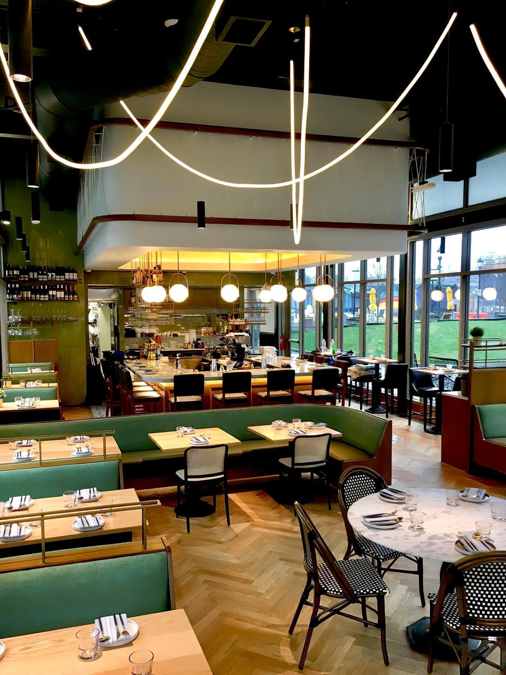 Flexible Curve Pendant Lamp – Adjustable Modern Ceiling Light