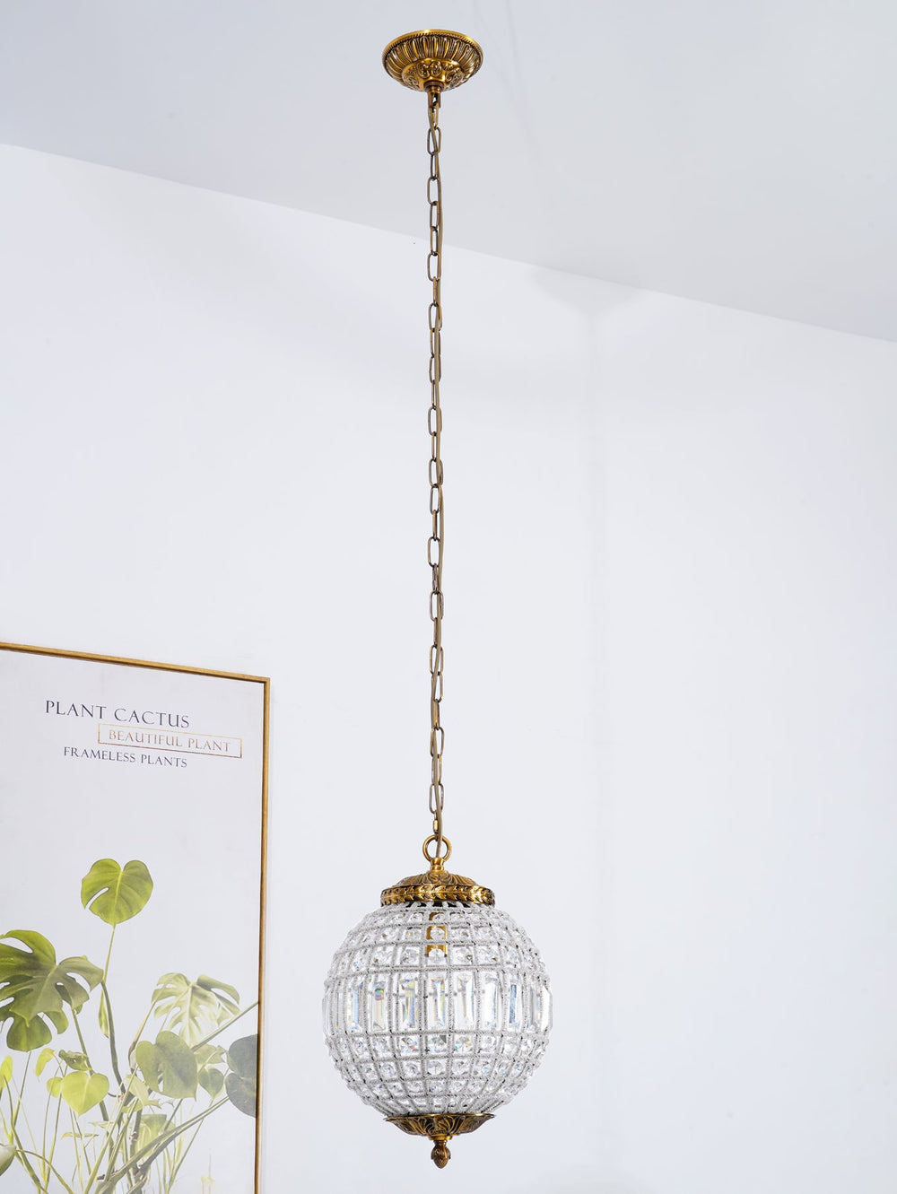 Traditional Gold Globe Chandelier – Classic Brass Silhouette