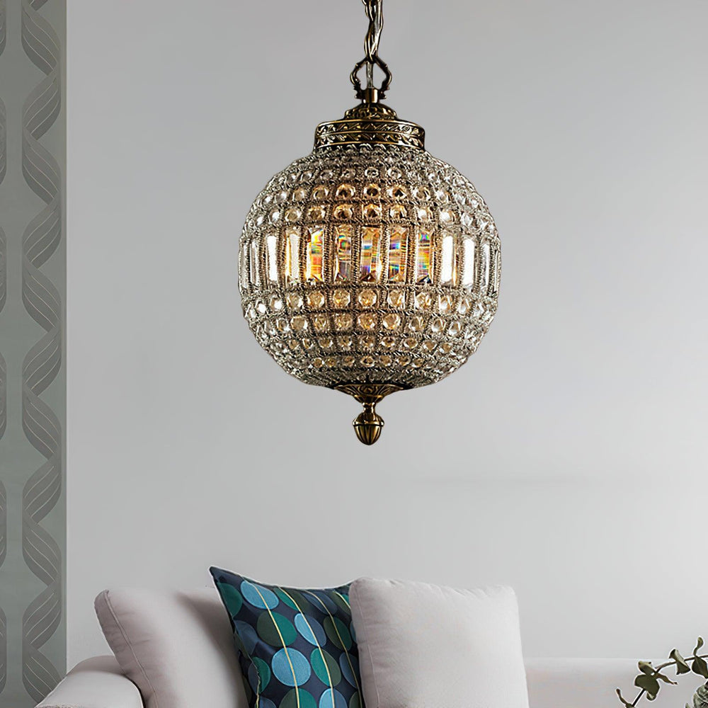 Traditional Gold Globe Chandelier – Classic Brass Silhouette