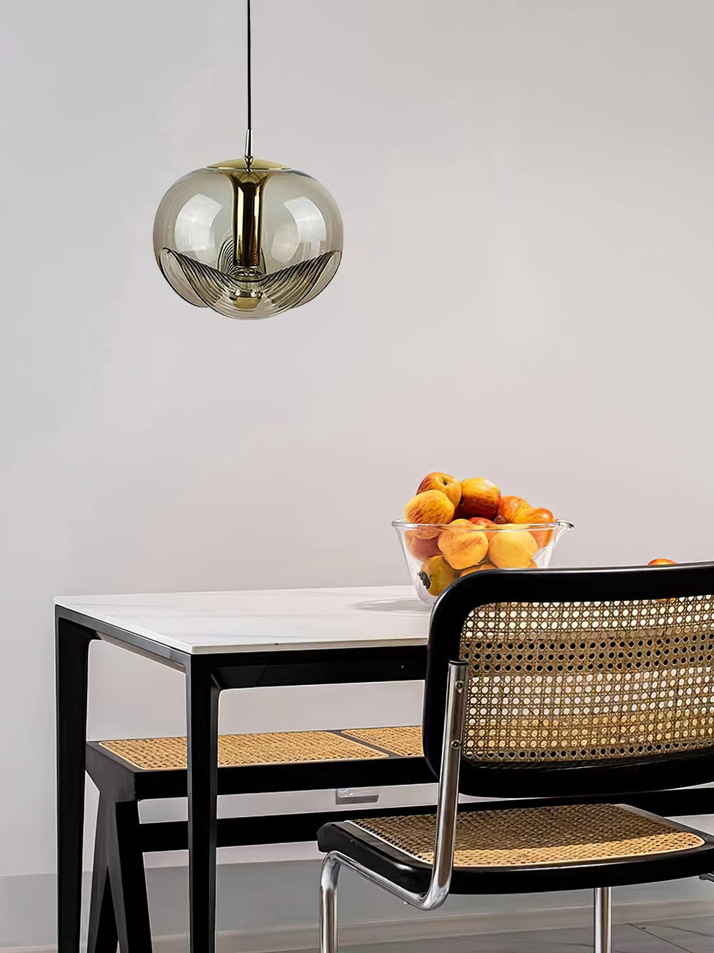 Wave Pendant Light – Modern Curved Glass Ceiling Fixture