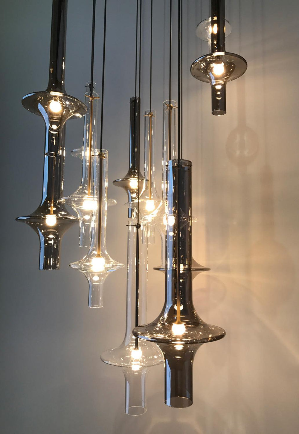 Wonder Glass Globe Suspension Lamp – Gold & Black Multi-Head